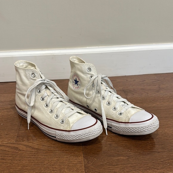 9 White Converse High-Tops - Picture 1 of 7